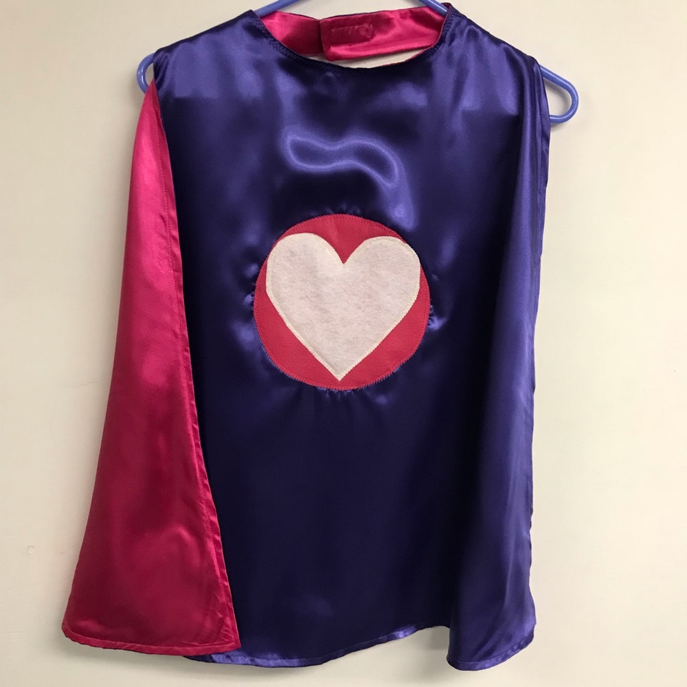 Child’s satiny cape